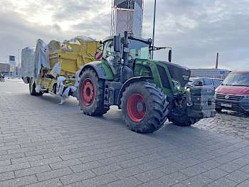 Zum Teil wurden die Maschinen verpackt angeliefert.